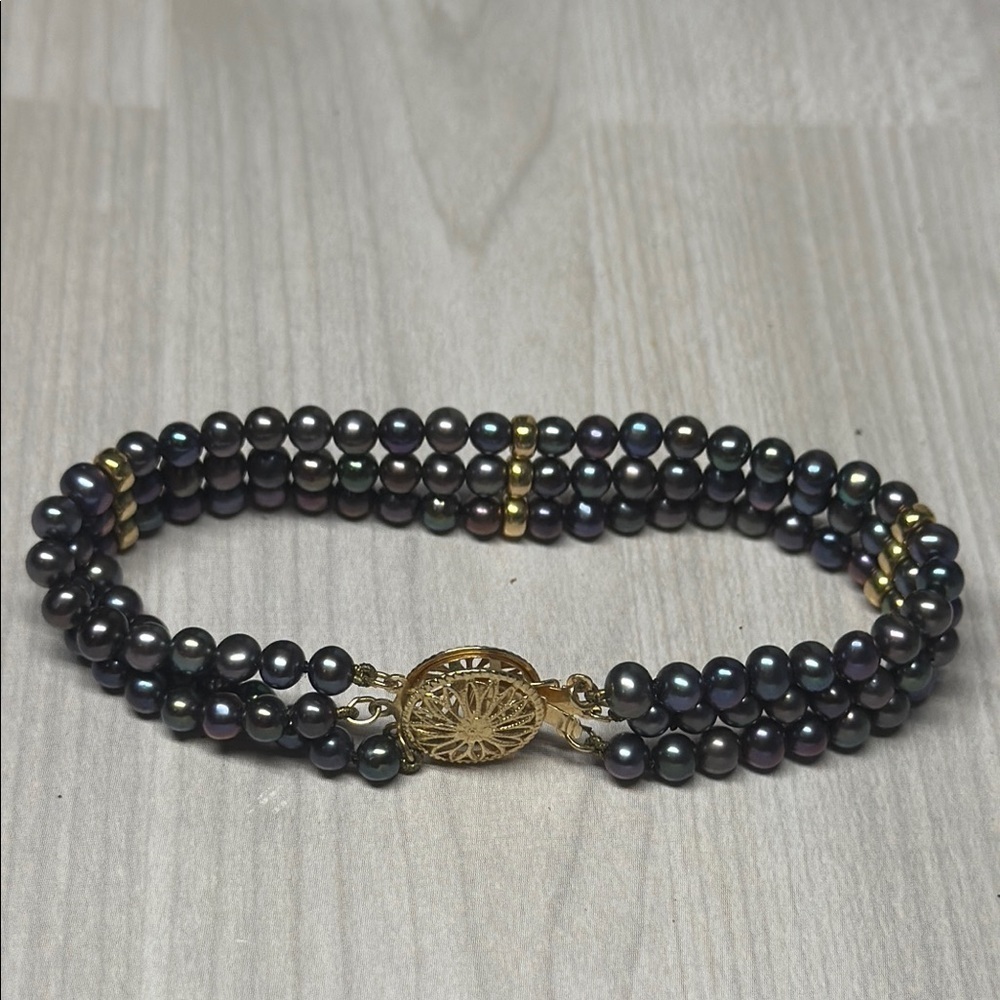 14k Yellow Gold Elegant Black Natural Multi-Strand Pearl Bracelet. - Picture 10 of 10